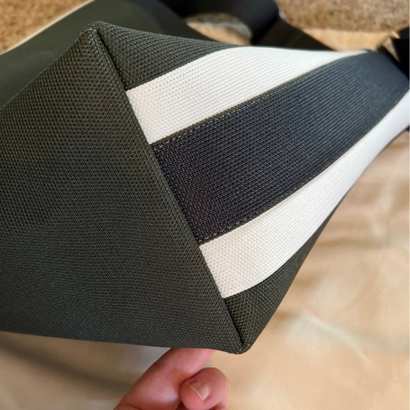 SOLD🦚🦚 - Picture 8 of 12